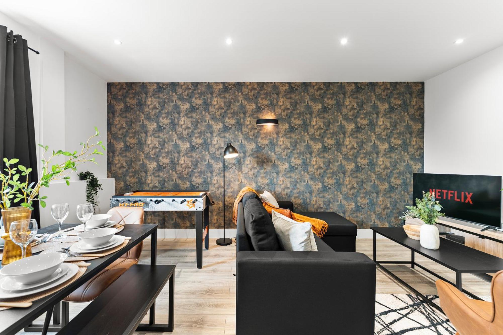 Stylish Two-Bedroom Flat In Норуич Екстериор снимка