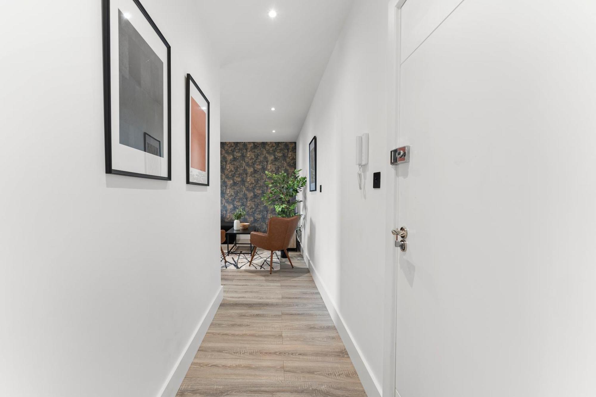Stylish Two-Bedroom Flat In Норуич Екстериор снимка