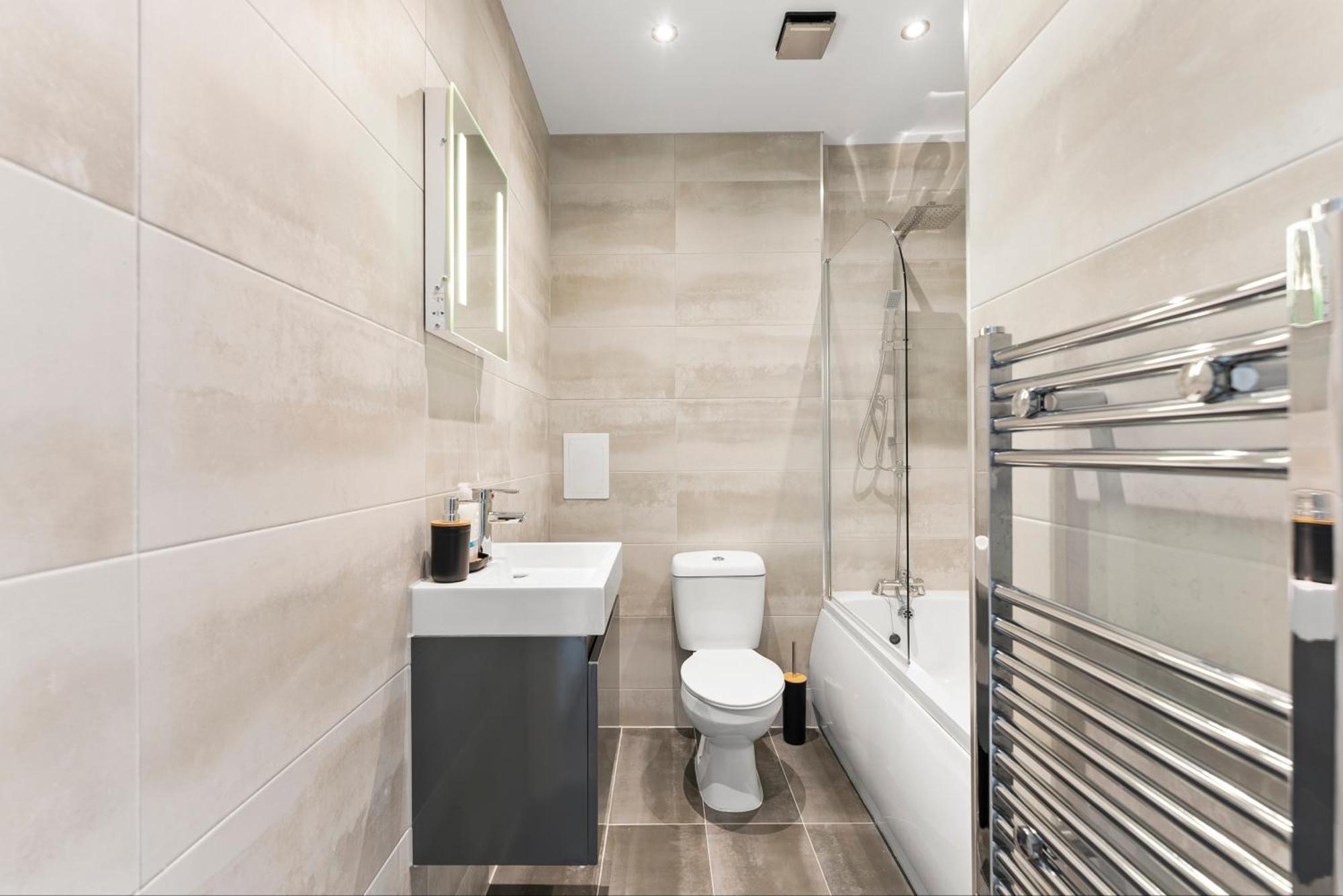 Stylish Two-Bedroom Flat In Норуич Екстериор снимка
